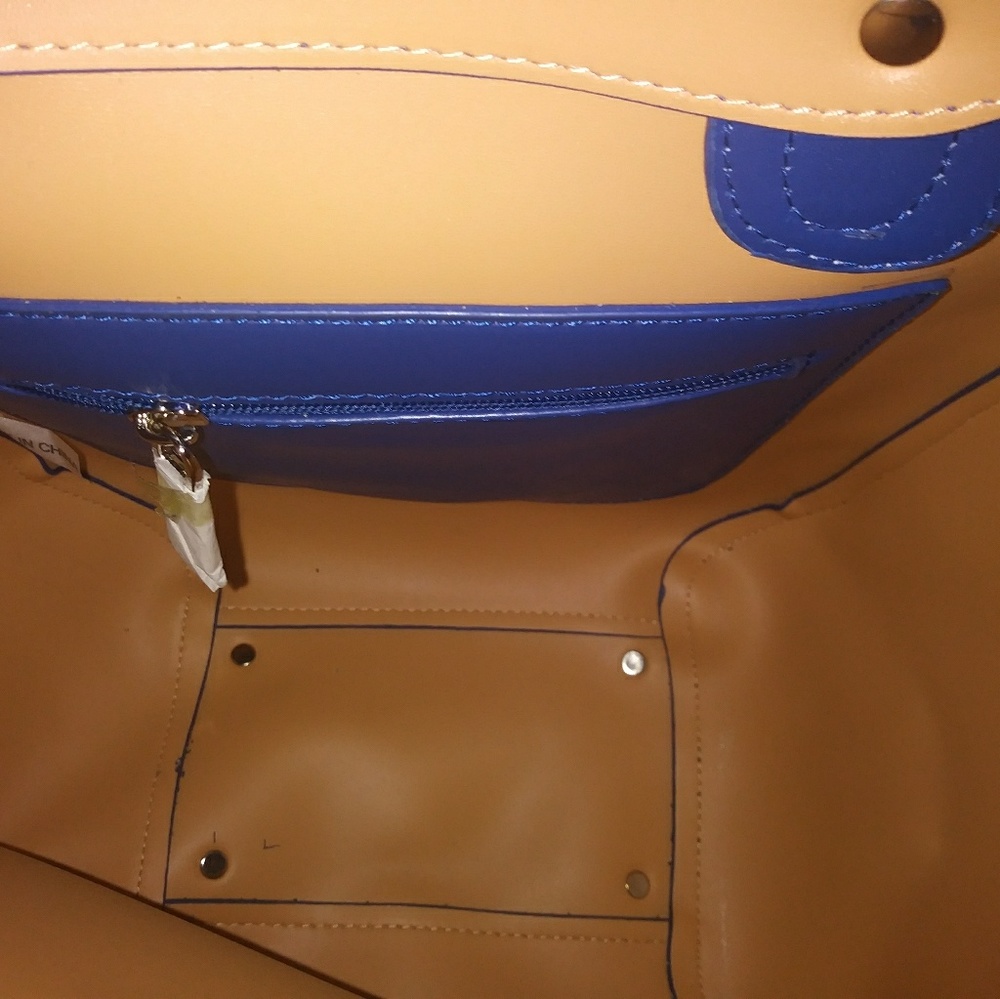 Blue Handbag - Picture 2 of 8